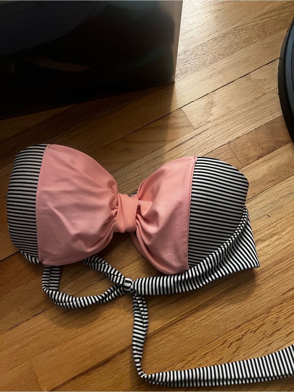 2016 style Striped Black & Pink Bow push-up  Bikini Top - Women Swim